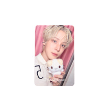 Load image into Gallery viewer, ATEEZ 'GOLDEN HOUR : Part.5' Soundwave Pop-Up Lucky Draw Benefit Photocard
