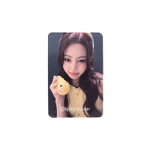 Load image into Gallery viewer, LE SSERAFIM 'SPAGHETTI' 7-ELEVEN Lucky Draw Benefit Photocard
