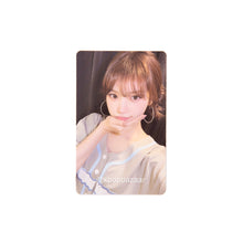 Load image into Gallery viewer, LE SSERAFIM 'Made My Night' Weverse VC Benefit Photocard
