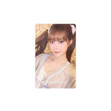 Load image into Gallery viewer, LE SSERAFIM 'Made My Night' Weverse VC Benefit Photocard
