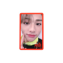 Load image into Gallery viewer, Stray Kids 'Cle 1: Miroh' Official Album Photocard
