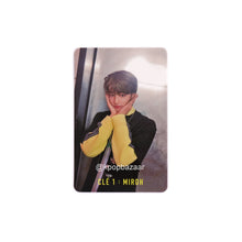 Load image into Gallery viewer, Stray Kids 'Cle 1: Miroh' Official Album Photocard
