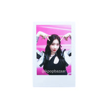 Load image into Gallery viewer, ITZY &#39;BORN TO BE&#39; in Seoul Concert Official Offline MD Benefit Polaroid Photocard
