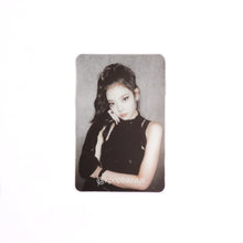 Load image into Gallery viewer, ITZY &#39;Guess Who&#39; Official Album Photocard
