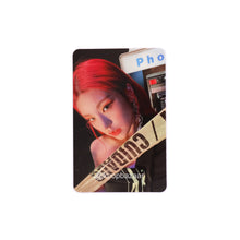Load image into Gallery viewer, ITZY &#39;Guess Who&#39; Official Album Photocard
