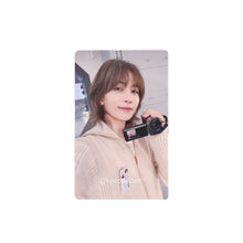 Load image into Gallery viewer, SEVENTEEN &#39;消費期限/Right Here World Tour&#39; Weverse Japan Aichi Benefit Photocard
