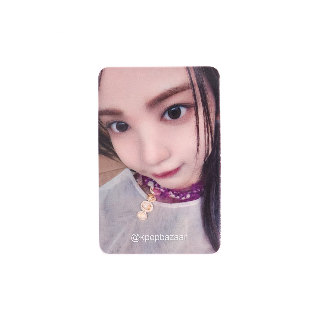 Hearts2Hearts 'The Chase' Soundwave POB Benefit Photocard