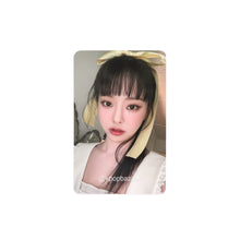 Load image into Gallery viewer, Loossemble &#39;Loossemble&#39; Official Album Photocard
