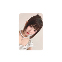 Load image into Gallery viewer, Loossemble &#39;Loossemble&#39; Official Album Photocard
