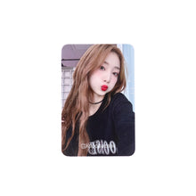 Load image into Gallery viewer, Loossemble &#39;Make A Voyage&#39; 1st FAN-CON Official MD Sweatshirt Photocard
