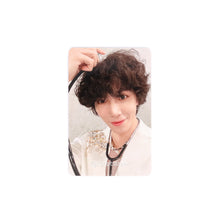 Load image into Gallery viewer, SF9 &#39;Love Race&#39; Apple Music POB Benefit Photocard
