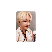 Load image into Gallery viewer, SF9 &#39;Love Race&#39; Apple Music POB Benefit Photocard
