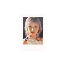 Load image into Gallery viewer, NMIXX &#39;Fe304: FORWARD&#39; Apple Music POB Benefit Photocard
