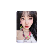 Load image into Gallery viewer, STAYC &#39;S&#39; Apple Music POB Benefit Photocard
