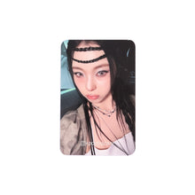 Load image into Gallery viewer, NMIXX &#39;Fe304: FORWARD&#39; YES24 POB Benefit Photocard
