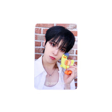 Load image into Gallery viewer, ATEEZ &#39;GOLDEN HOUR Part.3&#39; Apple Music POB Benefit Photocard
