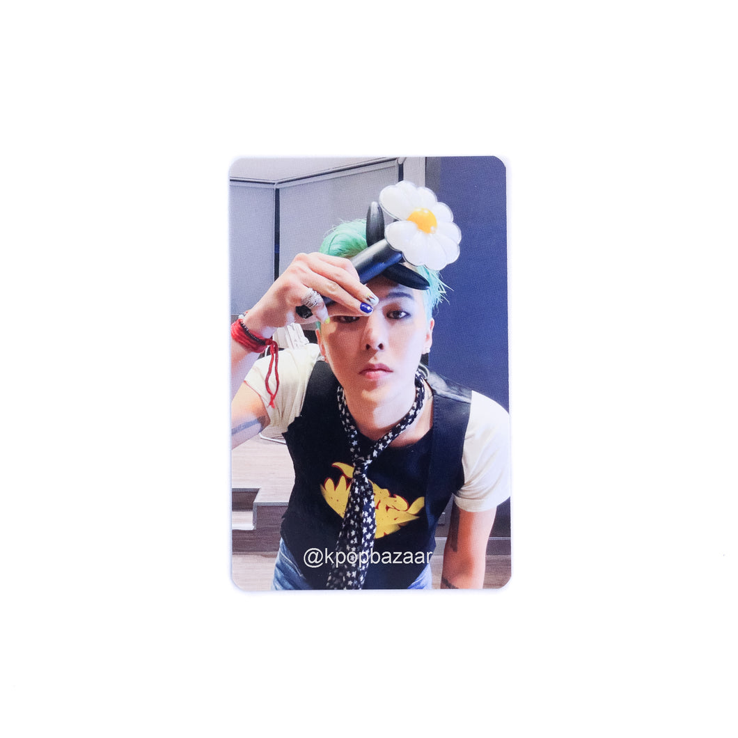 G-DRAGON Official Light Stick Withmuu POB Benefit Photocard