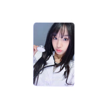 Load image into Gallery viewer, KISS OF LIFE &#39;224&#39; Apple Music POB Benefit Photocard
