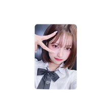 Load image into Gallery viewer, RESCENE &#39;Dearest&#39; Apple Music POB Benefit Photocard
