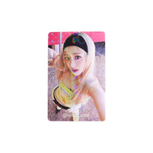 Load image into Gallery viewer, LE SSERAFIM &#39;DIFFERENT&#39; Weverse Japan POB Benefit Photocard
