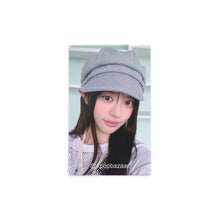 Load image into Gallery viewer, ILLIT &#39;bomb&#39; Weverse GLLIT Ver. POB Benefit Photocard
