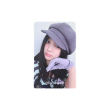Load image into Gallery viewer, ILLIT &#39;bomb&#39; Weverse GLLIT Ver. POB Benefit Photocard
