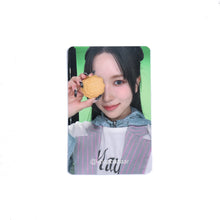 Load image into Gallery viewer, TWICE &#39;This Is For&#39; Soundwave POB Benefit Photocard
