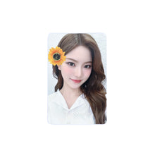 Load image into Gallery viewer, STAYC &#39;I WANT IT&#39; Apple Music POB Benefit Photocard
