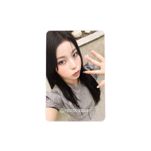 Load image into Gallery viewer, NMIXX 'Blue Valentine' Apple Music POB Benefit Photocard

