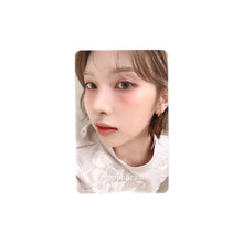 Load image into Gallery viewer, NMIXX 'Blue Valentine' Apple Music POB Benefit Photocard
