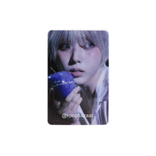 Load image into Gallery viewer, NMIXX 'Blue Valentine' Apple Music Nemo Ver. POB Benefit Photocard
