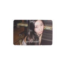 Load image into Gallery viewer, ITZY 'TUNNEL VISION' Apple Music POB Benefit Photocard
