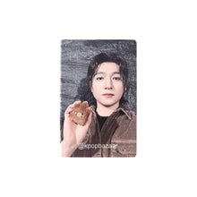 Load image into Gallery viewer, DAY6 3rd World Tour 'FOREVER YOUNG' Blu-ray Apple Music POB Benefit Photocard
