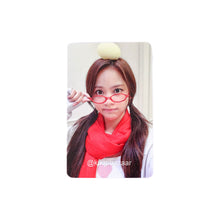 Load image into Gallery viewer, Hearts2Hearts 'Style' InterAsia Lucky Draw Round 3 Benefit Photocard
