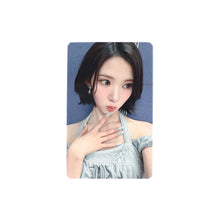 Load image into Gallery viewer, Hearts2Hearts 'FOCUS' InterAsia Lucky Draw Benefit Photocard
