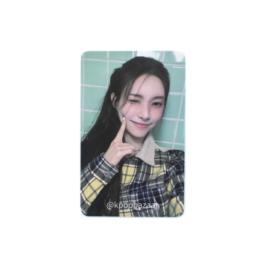 ILLIT 'SUPER REAL ME' Soundwave Lucky Draw Round 2 Benefit Photocard