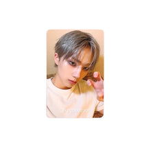 Load image into Gallery viewer, P1Harmony 'UNIQUE' Apple Music Light Keyring Ver. POB Benefit Photocard
