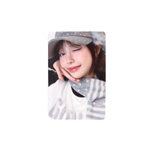Load image into Gallery viewer, CHUU 'XO, My Cyberlove' Apple Music POB Benefit Photocard
