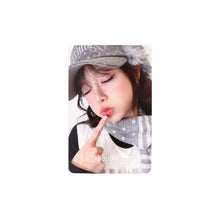 Load image into Gallery viewer, CHUU 'XO, My Cyberlove' Apple Music POB Benefit Photocard
