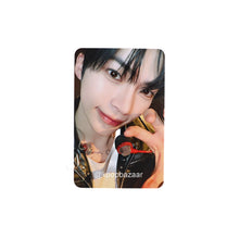 Load image into Gallery viewer, ZEROBASEONE 'RE-FLOW' Soundwave POB Benefit Photocard
