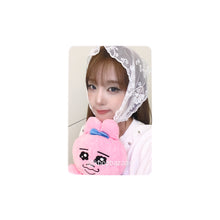 Load image into Gallery viewer, YENA 'LOVE CATCHER' Apple Music POB Benefit Photocard
