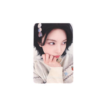 Load image into Gallery viewer, NMIXX 'Blue Valentine' Makestar VC Round 17 Benefit Photocard
