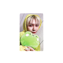 Load image into Gallery viewer, ATEEZ 'GOLDEN HOUR : Part.4' Jump Up Lucky Draw Benefit Photocard
