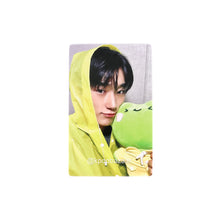 Load image into Gallery viewer, ATEEZ 'GOLDEN HOUR : Part.4' Jump Up Lucky Draw Benefit Photocard

