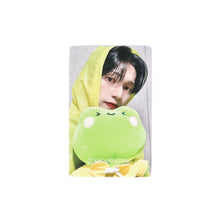 Load image into Gallery viewer, ATEEZ 'GOLDEN HOUR : Part.4' Jump Up Lucky Draw Benefit Photocard
