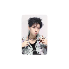 Load image into Gallery viewer, xikers 'ROUTE ZERO : The ORA' Apple Music POB Benefit Photocard
