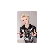 Load image into Gallery viewer, xikers 'ROUTE ZERO : The ORA' Apple Music POB Benefit Photocard
