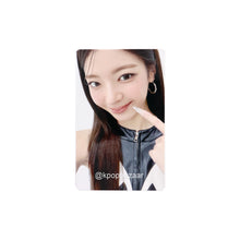 Load image into Gallery viewer, ITZY 3rd World Tour 'TUNNEL VISION' Official MD POB Benefit Photocard
