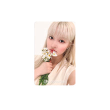 Load image into Gallery viewer, NMIXX 'Heavy Serenade' Soundwave POB Benefit Photocard
