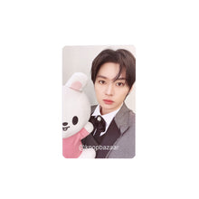 Load image into Gallery viewer, Stray Kids 'SKZOO EVERYWHERE ALL AROUND THE WORLD in SEOUL' Official Offline MD Benefit Photocard
